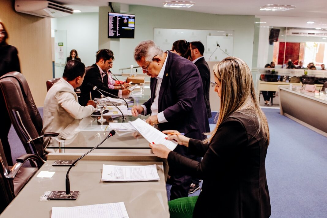 Vereadores aprovam requerimentos de Sessões Especiais e Audiências Públicas com temas importantes