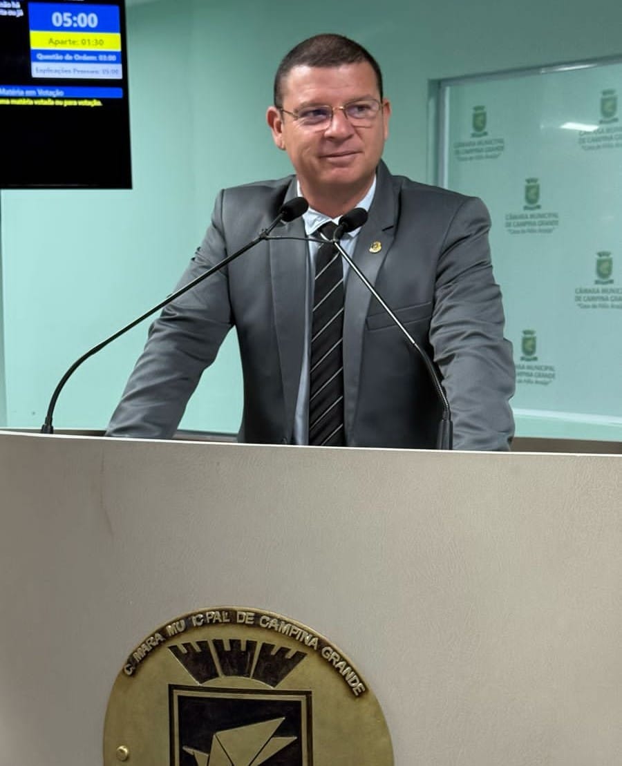 Vereador Dinho propõe Projeto de Lei para implementação de pagamento via PIX nos ônibus de Campina Grande