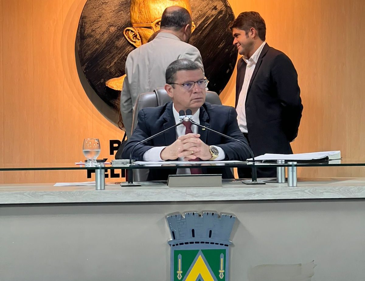 Vereador Dinho Papa-Léguas cobra do Governo do Estado criação de Refis anual para comerciantes para aliviar carga tributária