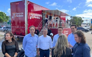 Veneziano diz que carreta do BNB em Campina Grande traz à população crédito facilitado e estímulo ao empreendedorismo