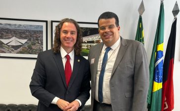 Veneziano garante apoio ao Crescer 2026 – Encontro Nacional da Família Católica, realizado em Campina Grande