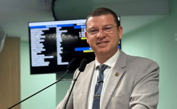 Vereador Dinho Papa-léguas solicita sanção de projeto do Centro de Capacitação do Feirante