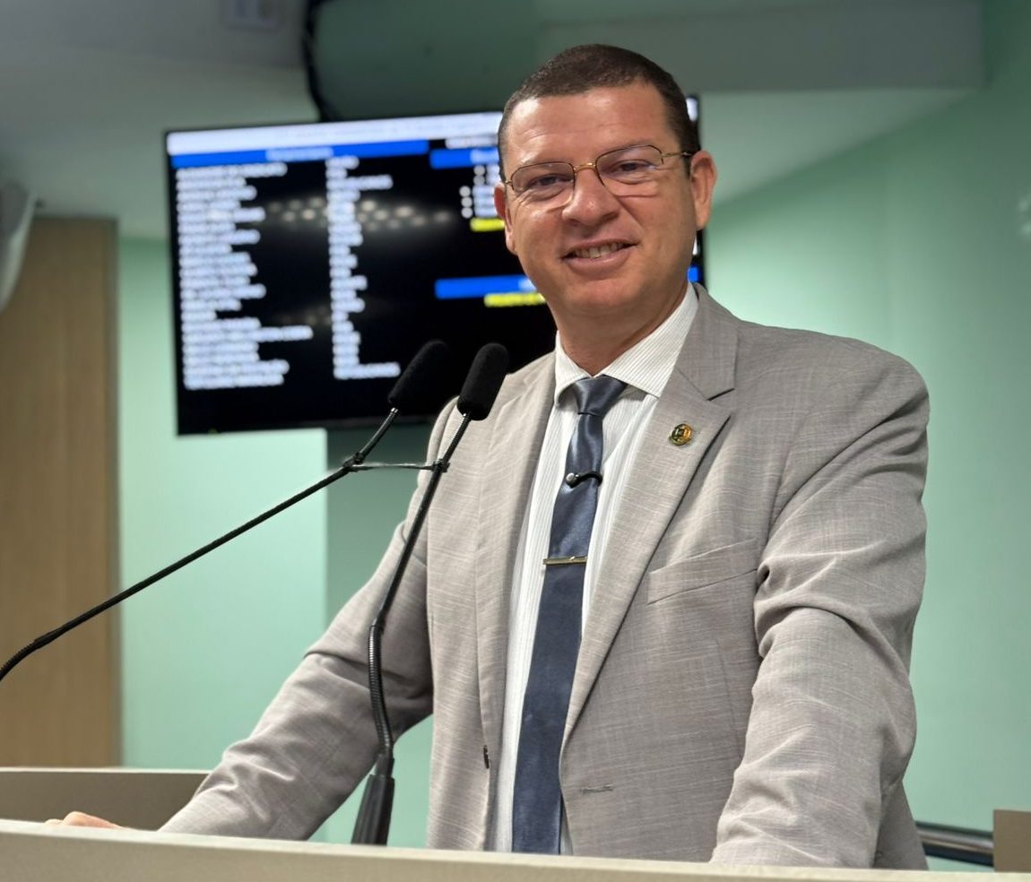 Vereador Dinho Papa-léguas solicita sanção de projeto do Centro de Capacitação do Feirante
