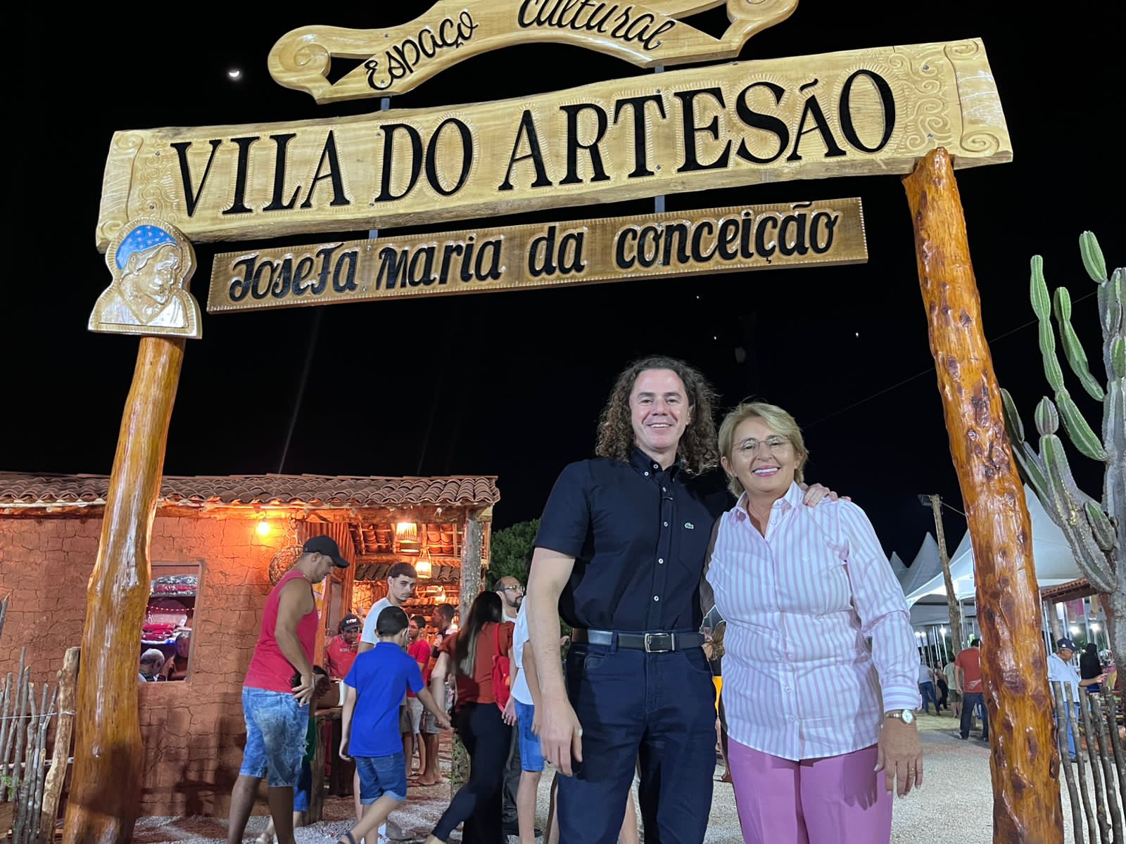 Veneziano participa da ExpoUna, em Uiraúna, e prefeita Leninha reafirma compromisso com sua reeleição