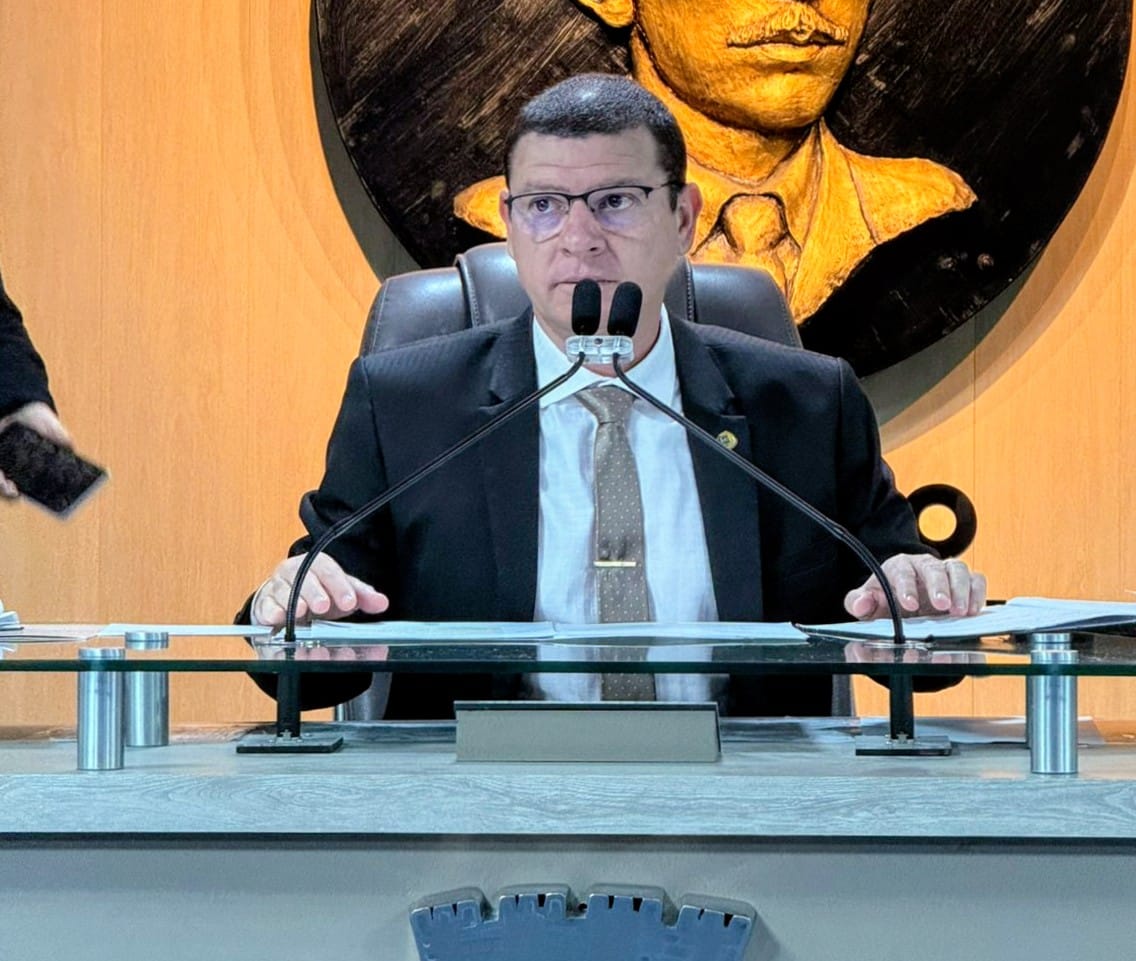 Vereador Dinho Papa-léguas celebra 7 projetos sancionados pelo prefeito Bruno Cunha Lima