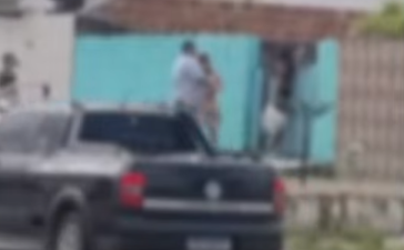 Suposto pastor é preso por agredir a mulher e a enteada no meio da rua em João Pessoa