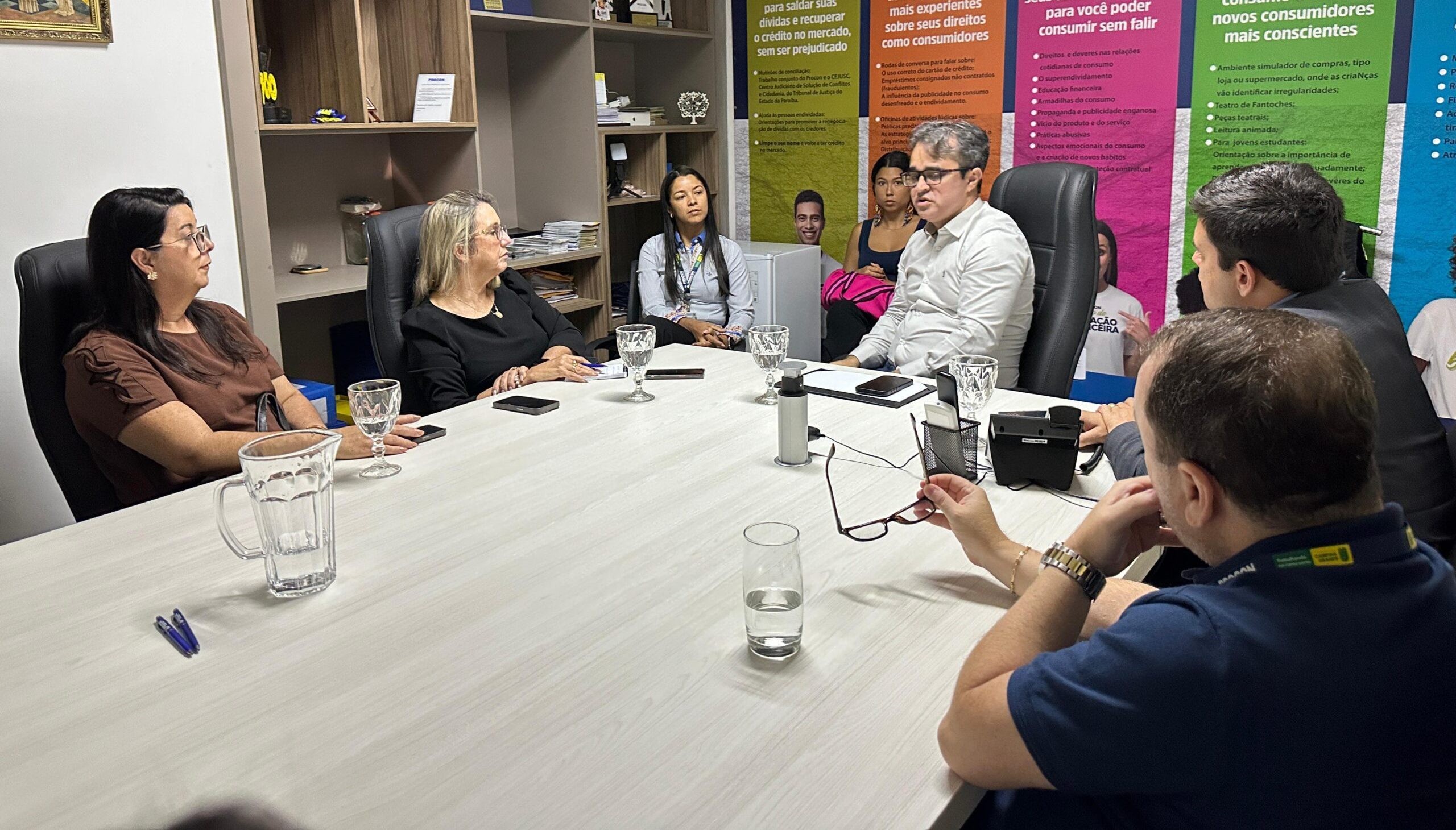 Procon de Campina Grande recebe superintendente estadual e apresenta funcionamento do Procon Saúde