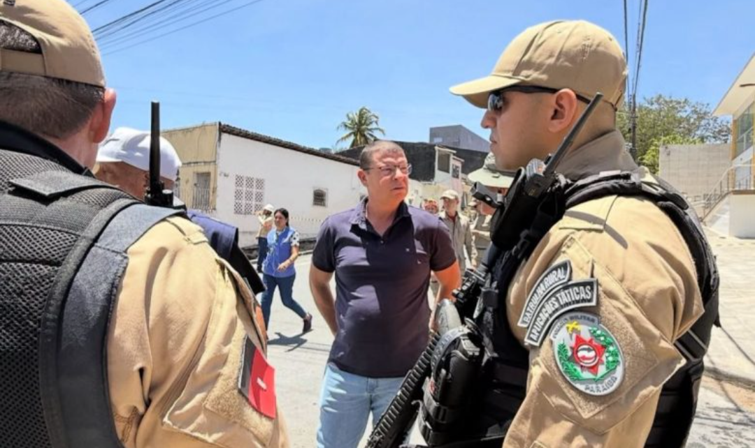 Vereador Dinho Papa-Léguas presta solidariedade às vítimas de tragédia no bairro Centenário