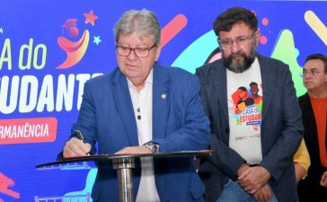 Governador João Azevêdo lança programa com bolsas para universitários na Paraíba