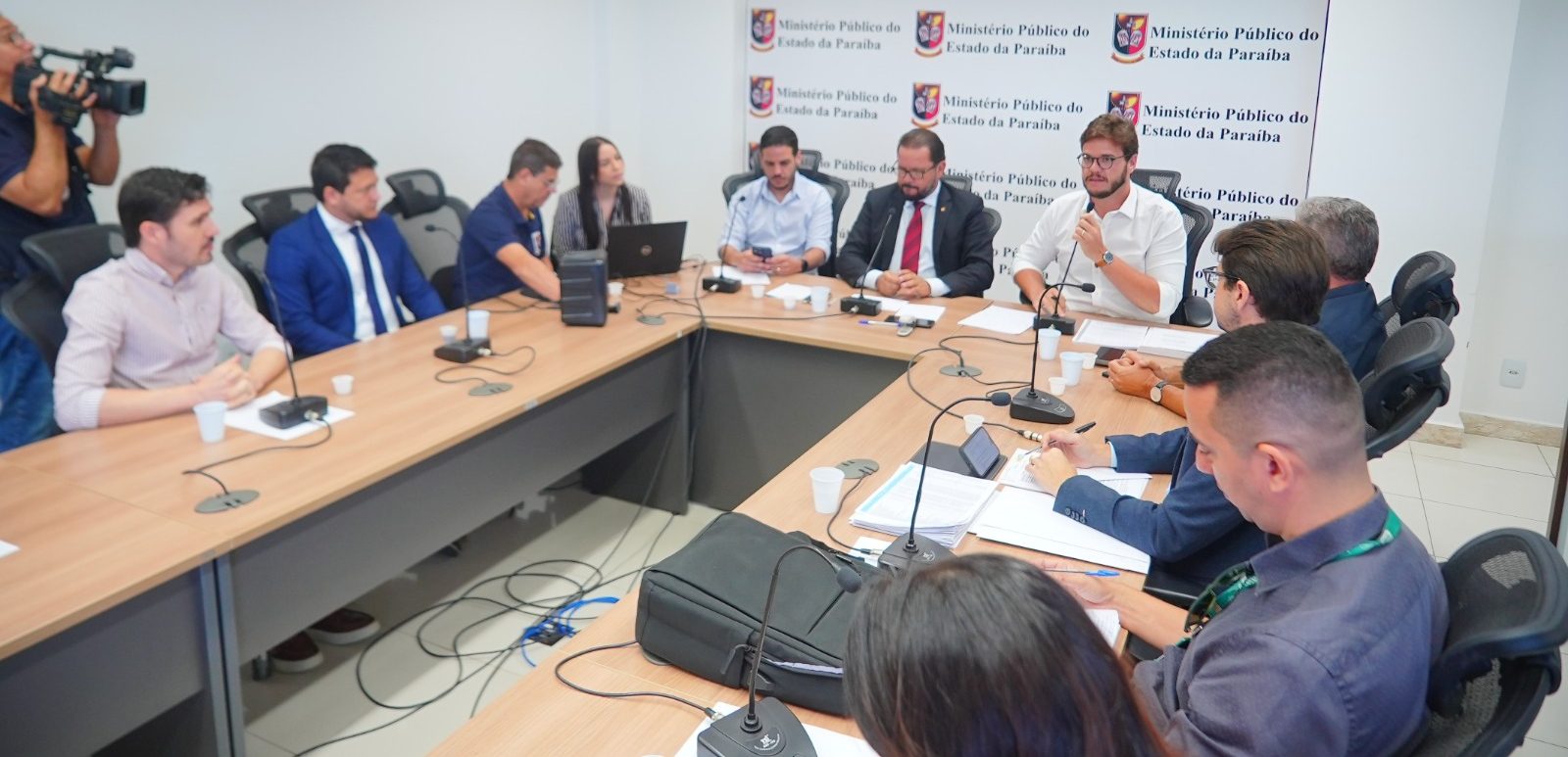 No MPPB, prefeito Bruno apresenta ações em andamento para enfrentar crise ambiental no Açude Velho