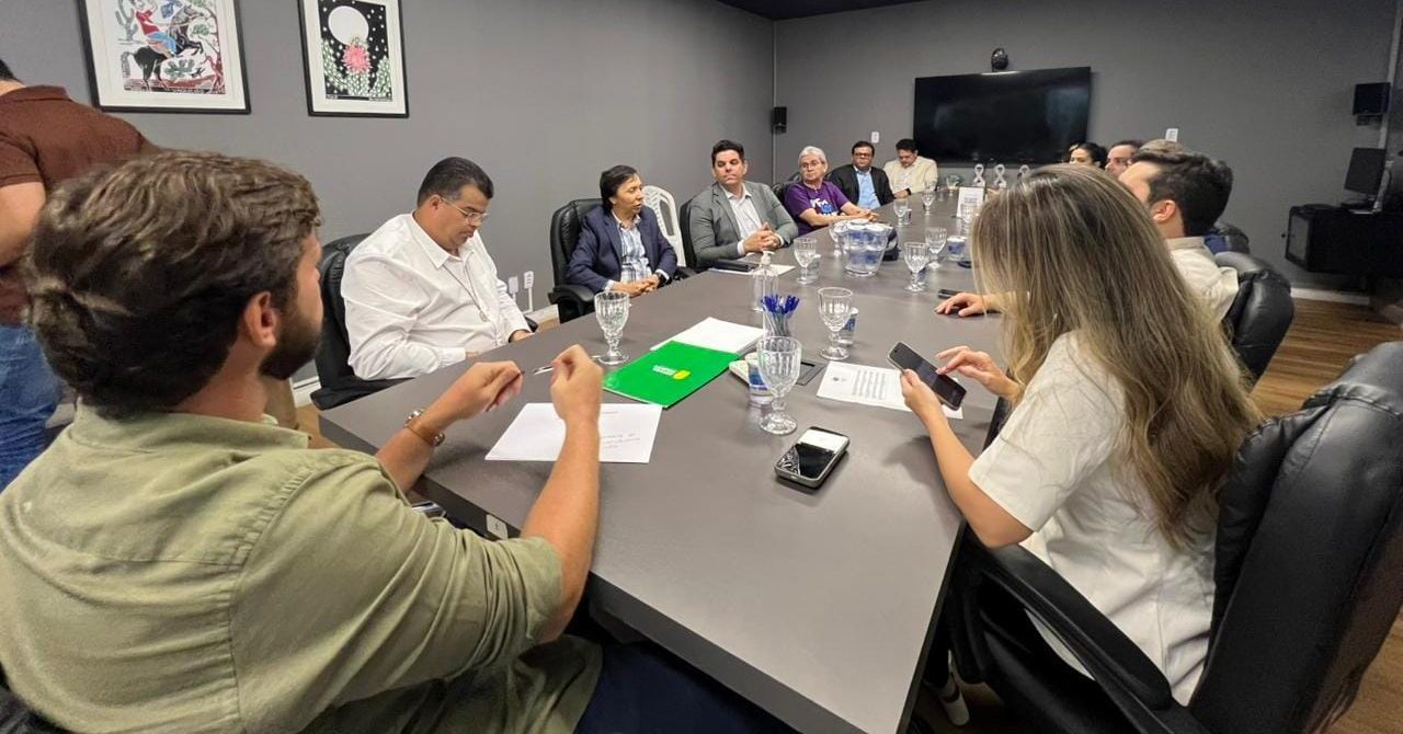 Prefeitura de Campina Grande reúne coordenadores de encontros religiosos e reforça apoio da gestão ao Carnaval da Paz