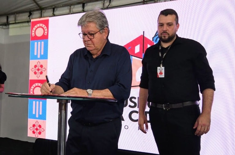 João Azevêdo lança novos editais do ICMS Cultural, homenageia empresas parceiras e abre nova exposição do Museu da Cidade